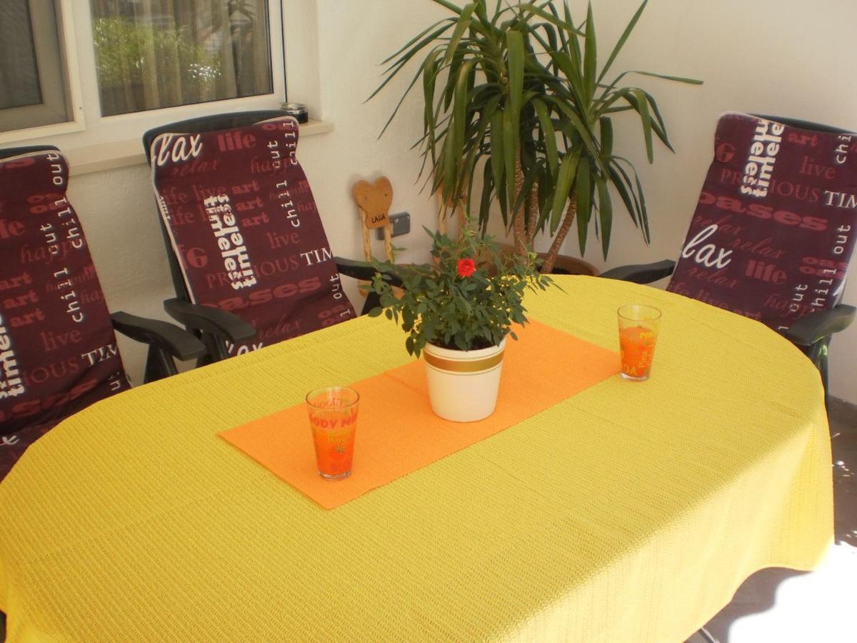 Apartment Lana Omiš Zewnętrze zdjęcie