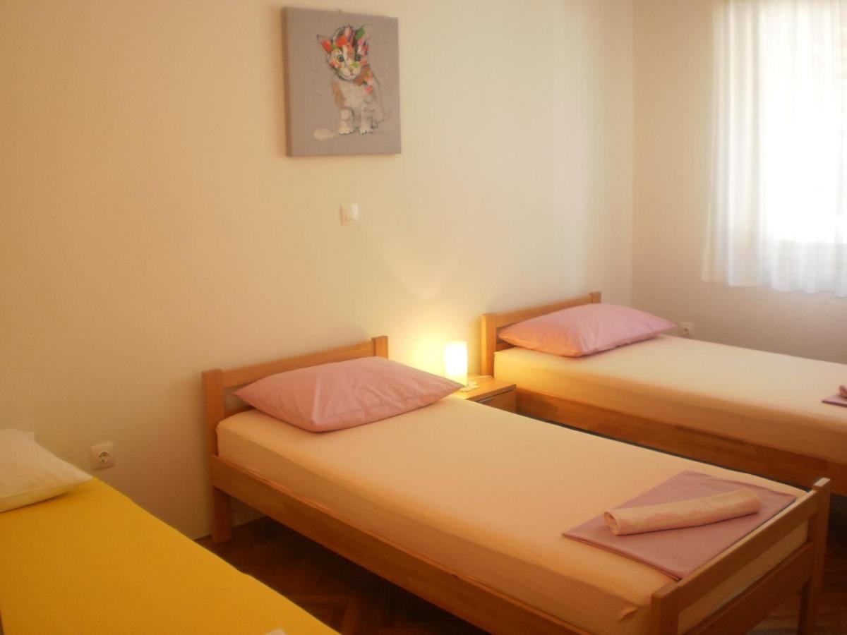 Apartment Lana Omiš Zewnętrze zdjęcie