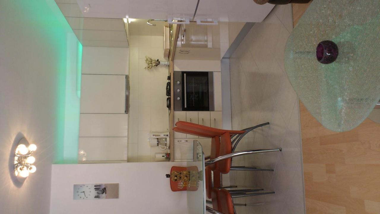 Apartment Lana Omiš Zewnętrze zdjęcie