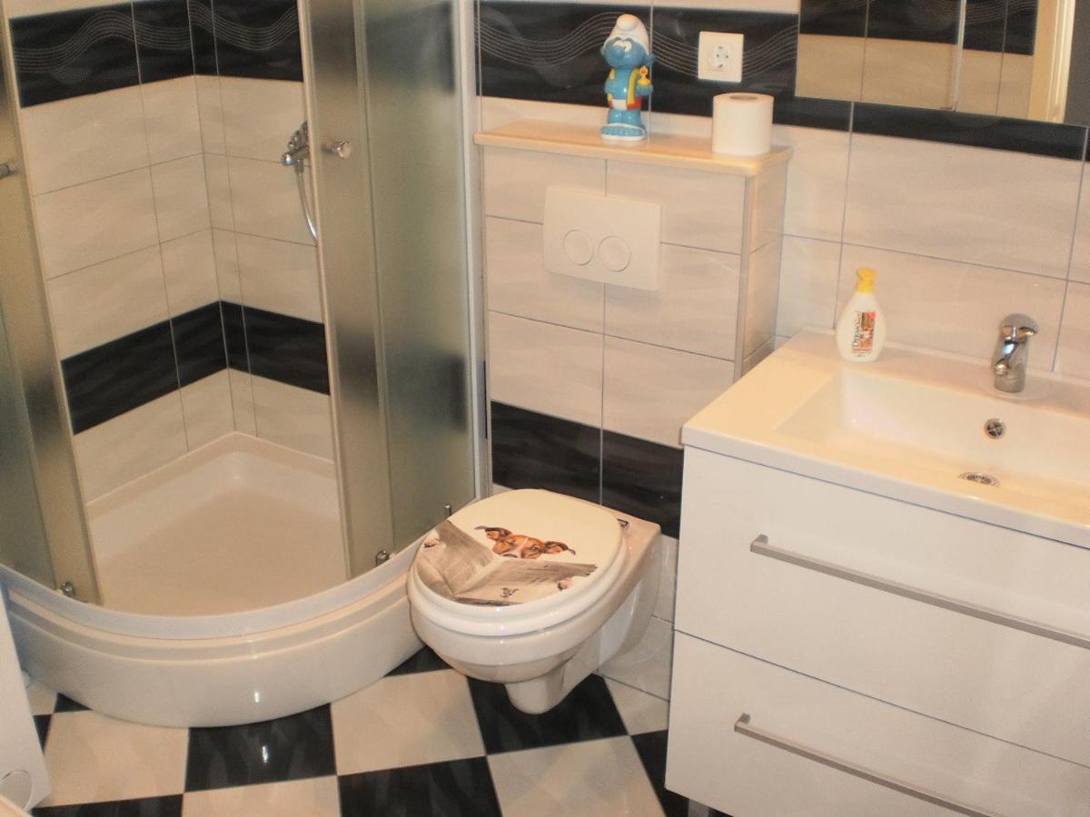 Apartment Lana Omiš Zewnętrze zdjęcie